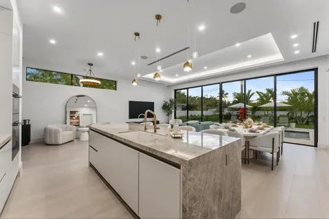 220 S Swinton Avenue Delray Beach FL 33444