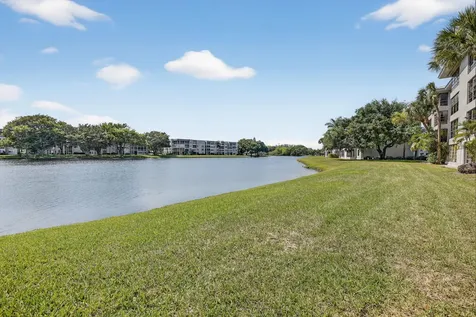 1528 Whitehall Drive Davie FL 33324