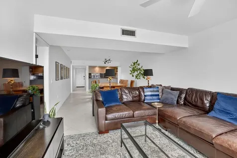 1528 Whitehall Drive Davie FL 33324