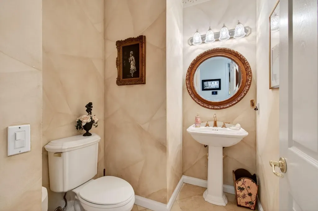 6850 Fiji Circle Boynton Beach FL 33437