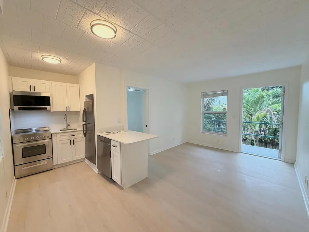 1713 Florida Avenue West Palm Beach FL 33401