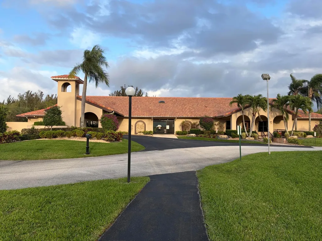 8232 Waterline Drive Boynton Beach FL 33472