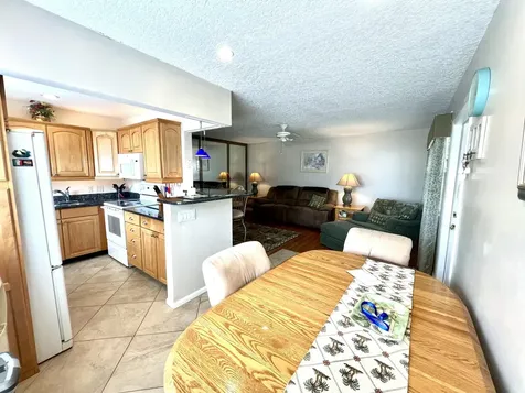 328 Farnham P Deerfield Beach FL 33442