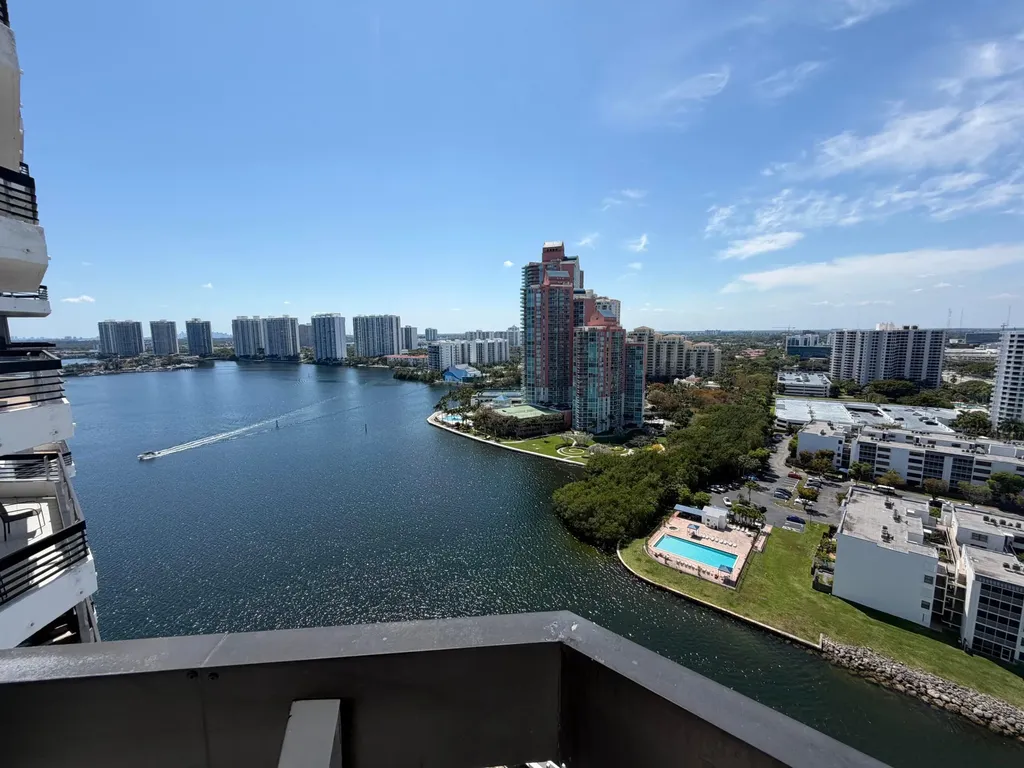 3530 Mystic Pointe Drive Aventura FL 33180