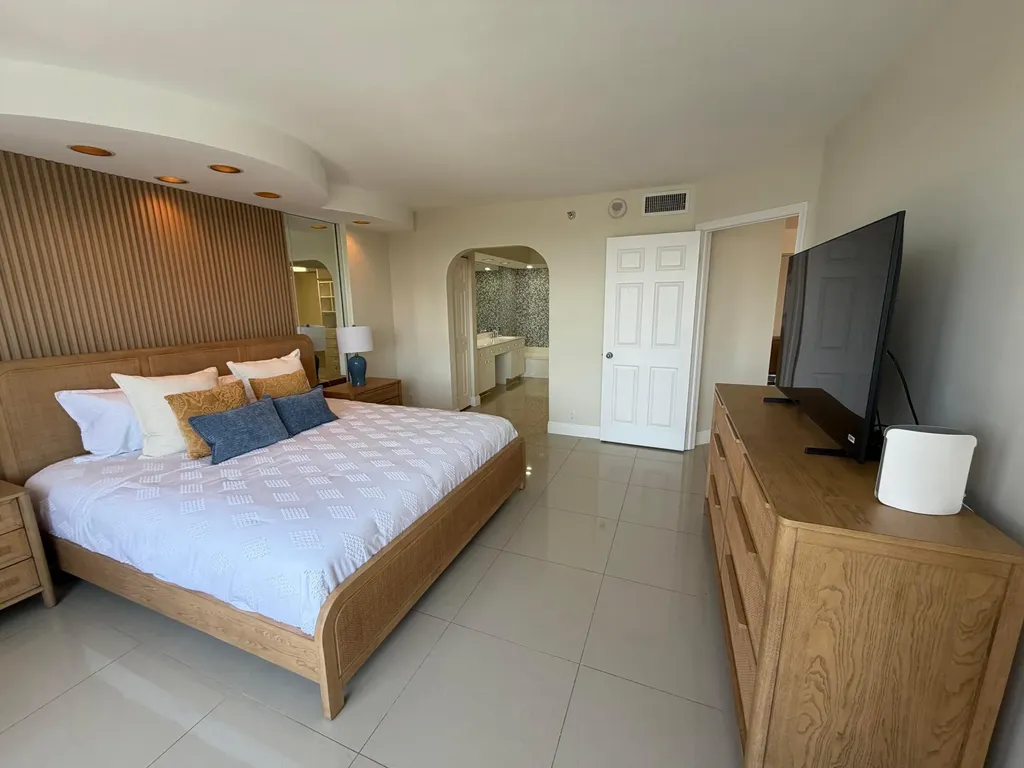 3530 Mystic Pointe Drive Aventura FL 33180