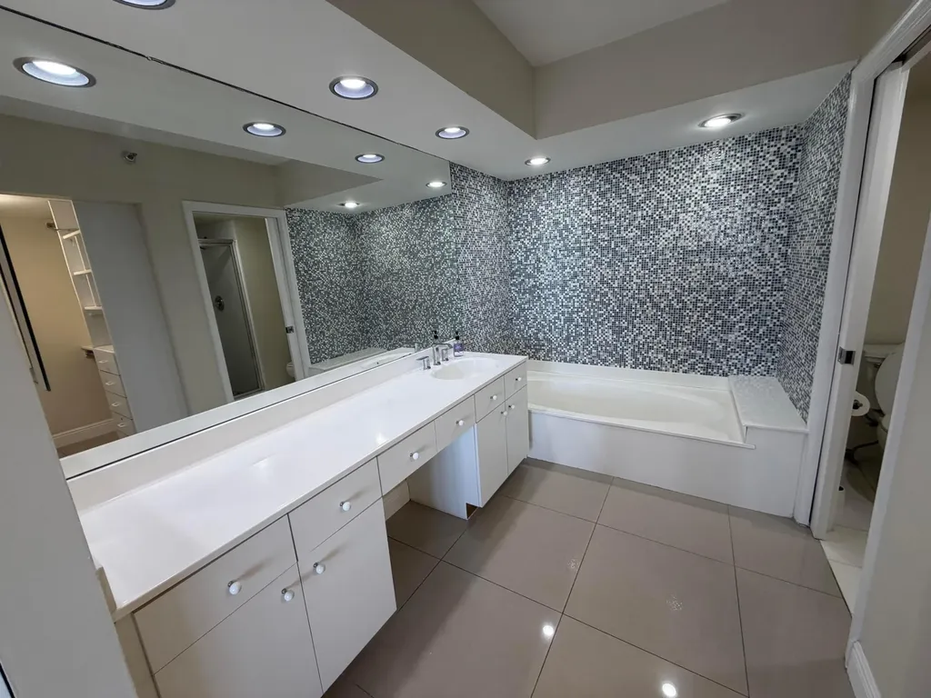3530 Mystic Pointe Drive Aventura FL 33180