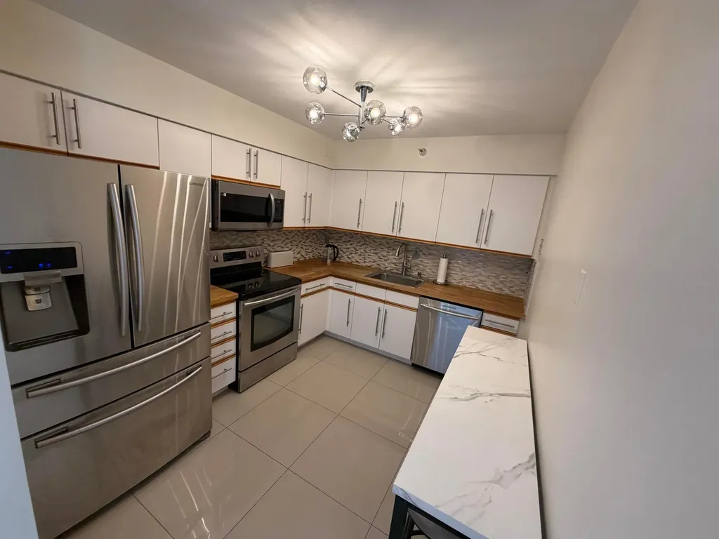 3530 Mystic Pointe Drive Aventura FL 33180
