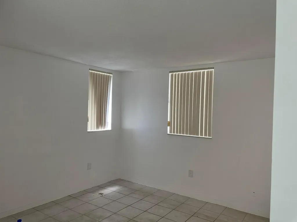 2855 Leonard Drive Aventura FL 33160