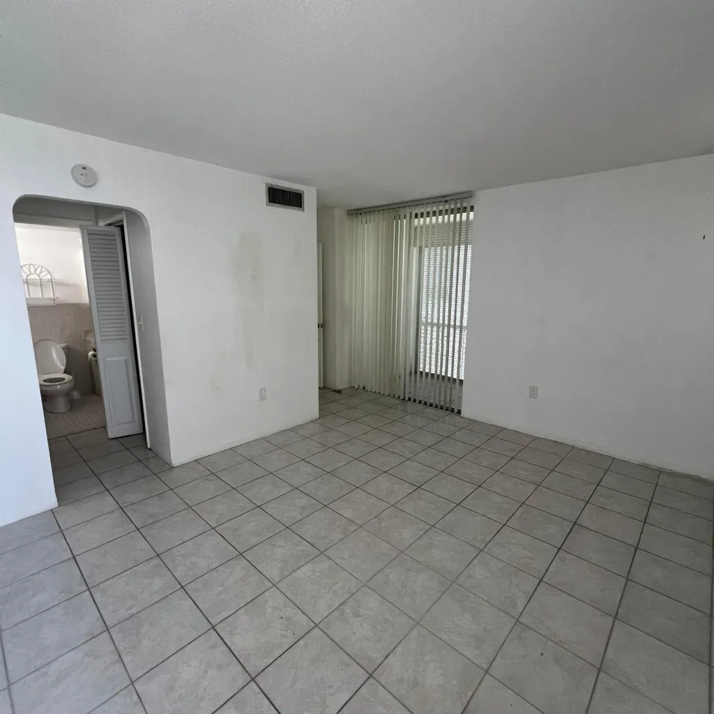 2855 Leonard Drive Aventura FL 33160