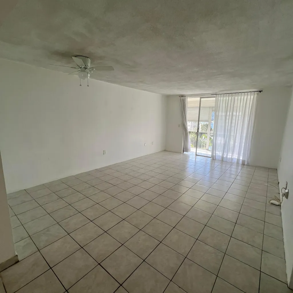2855 Leonard Drive Aventura FL 33160