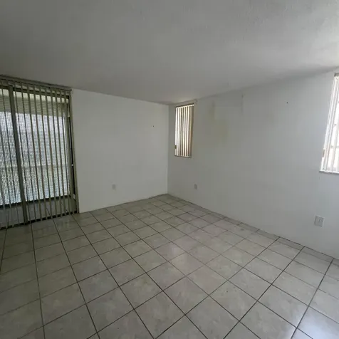 2855 Leonard Drive Aventura FL 33160