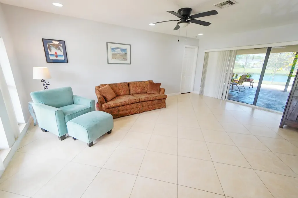 14592 Country Side Lane Delray Beach FL 33484