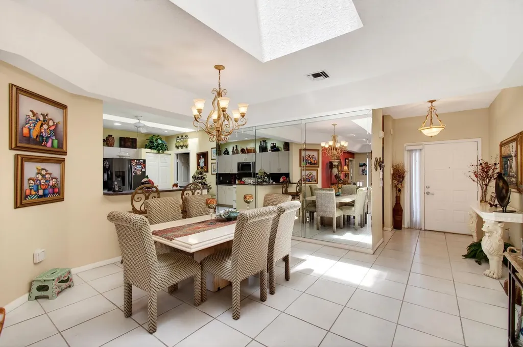 12527 Crystal Pointe Drive Boynton Beach FL 33437