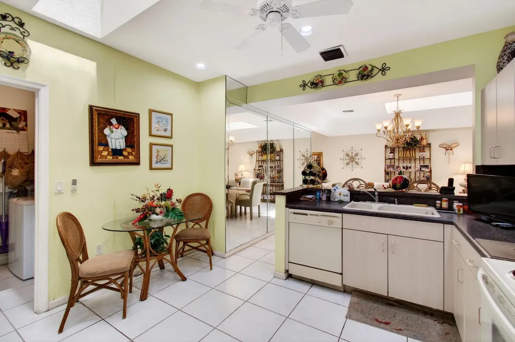 12527 Crystal Pointe Drive Boynton Beach FL 33437