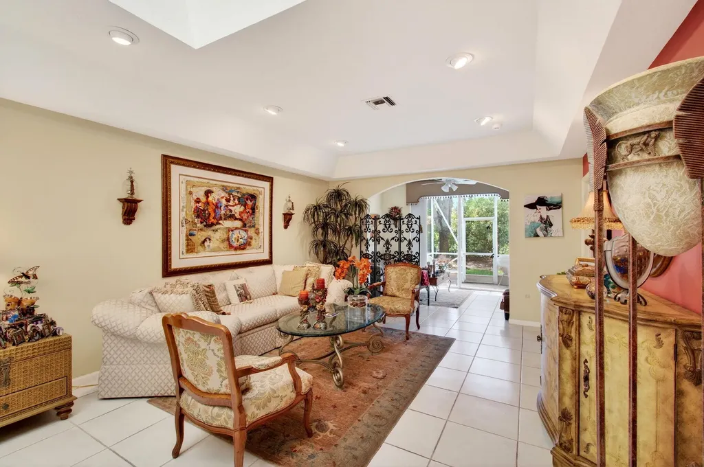 12527 Crystal Pointe Drive Boynton Beach FL 33437