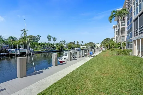 1481 S Ocean Boulevard Lauderdale By The Sea FL 33062