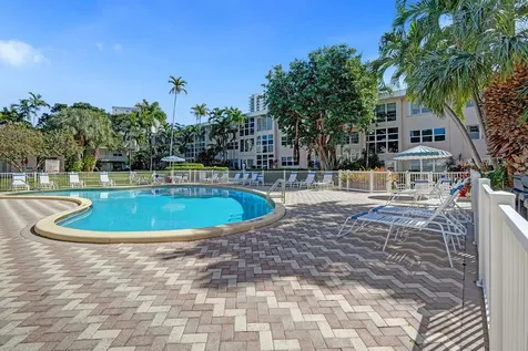 1481 S Ocean Boulevard Lauderdale By The Sea FL 33062