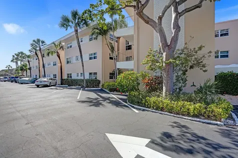 1481 S Ocean Boulevard Lauderdale By The Sea FL 33062