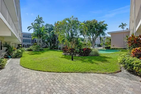 1481 S Ocean Boulevard Lauderdale By The Sea FL 33062