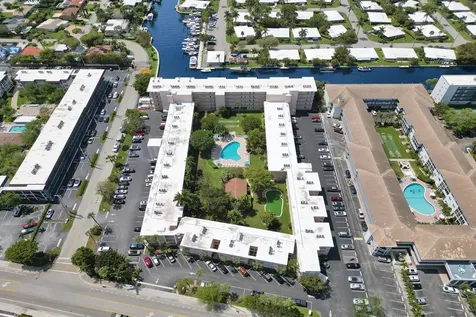 1481 S Ocean Boulevard Lauderdale By The Sea FL 33062