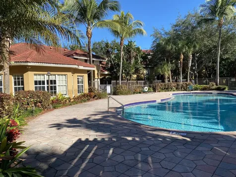 5056 Lantana Road Greenacres FL 33463