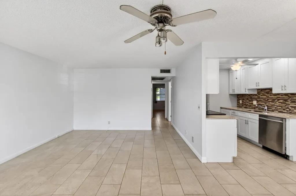 1017 Cornwall A Boca Raton FL 33434