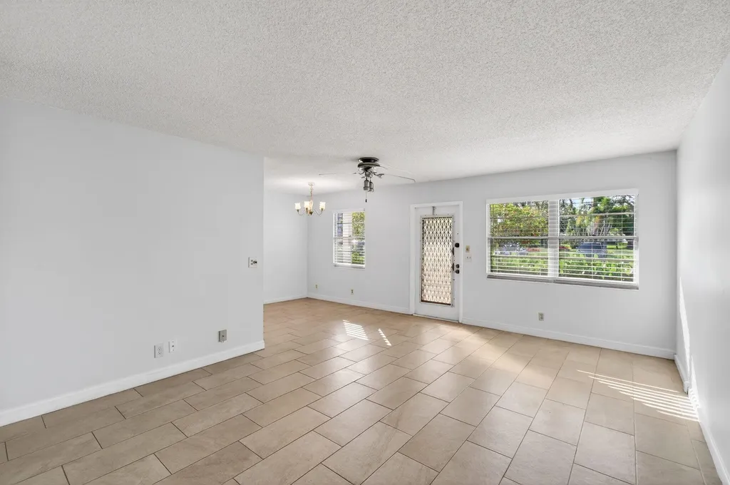 1017 Cornwall A Boca Raton FL 33434