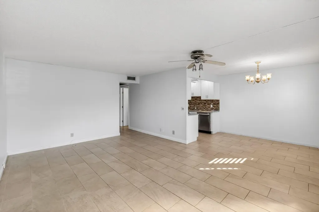 1017 Cornwall A Boca Raton FL 33434