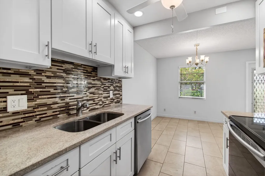 1017 Cornwall A Boca Raton FL 33434