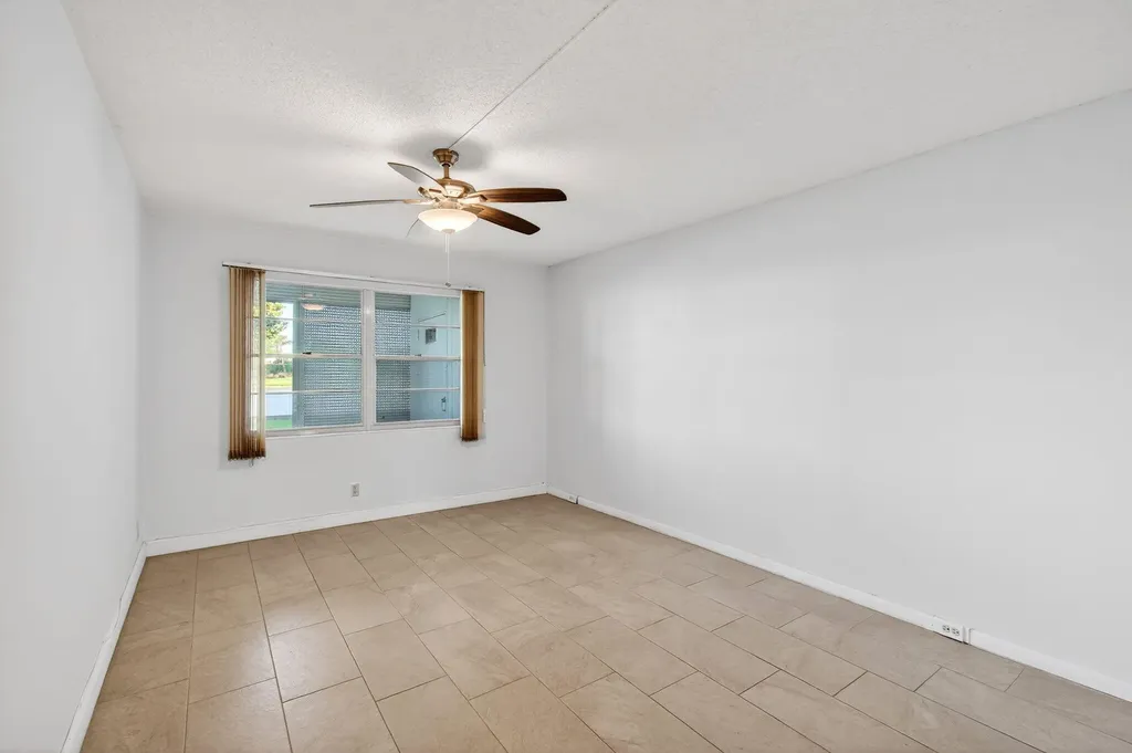 1017 Cornwall A Boca Raton FL 33434