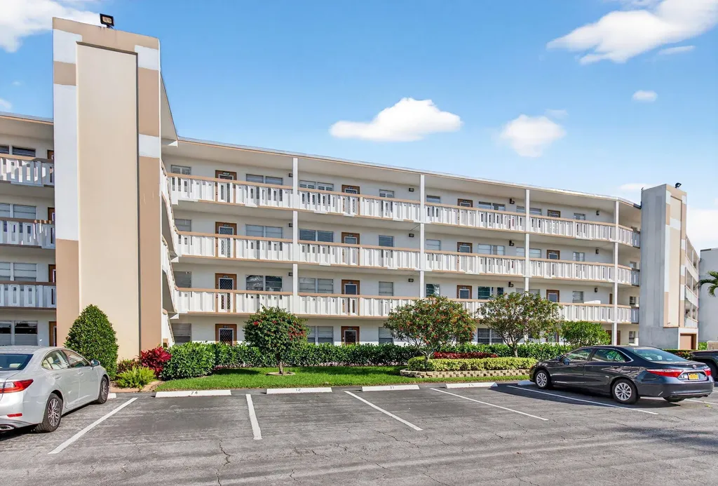 1017 Cornwall A Boca Raton FL 33434