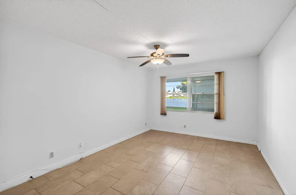 1017 Cornwall A Boca Raton FL 33434