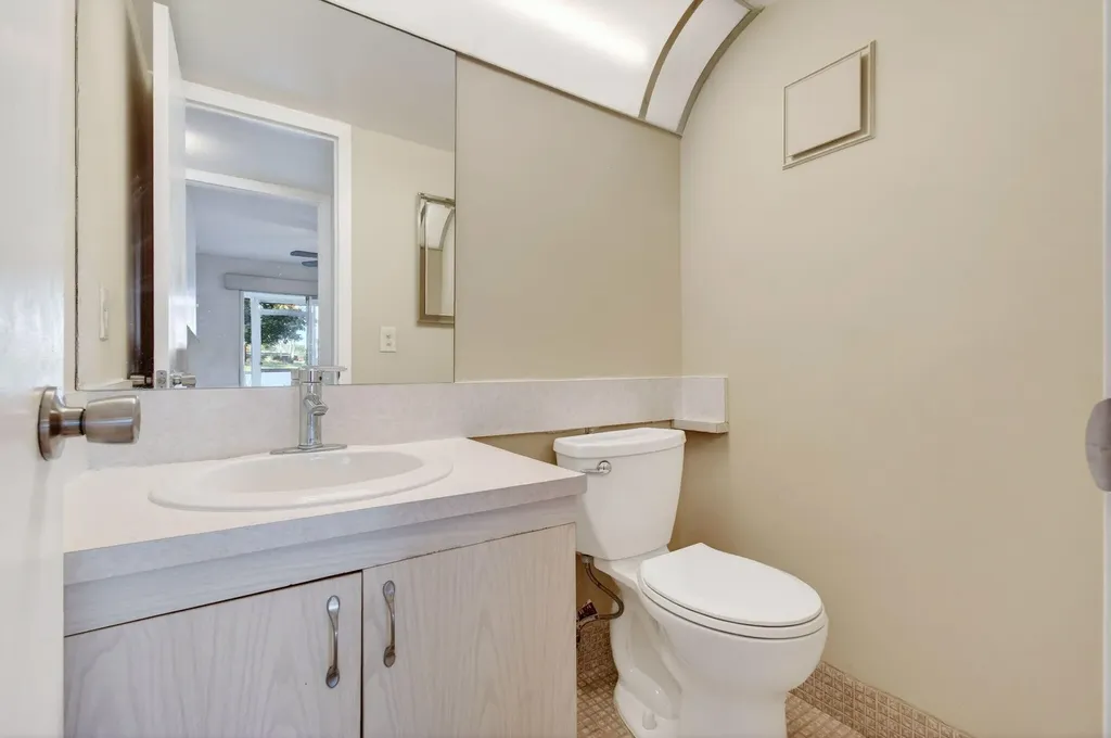 1017 Cornwall A Boca Raton FL 33434