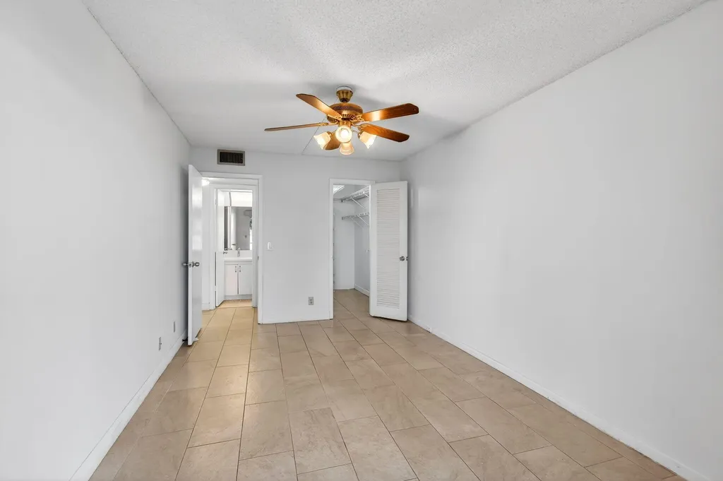 1017 Cornwall A Boca Raton FL 33434