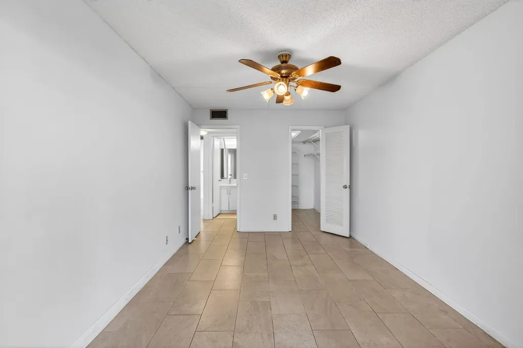 1017 Cornwall A Boca Raton FL 33434