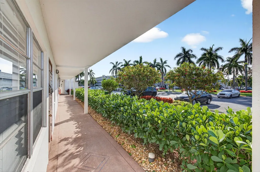 1017 Cornwall A Boca Raton FL 33434