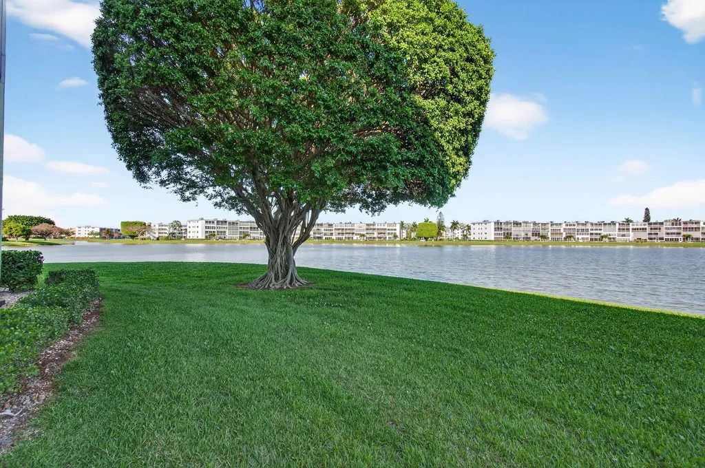 1017 Cornwall A Boca Raton FL 33434