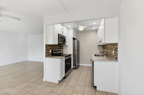 1017 Cornwall A Boca Raton FL 33434
