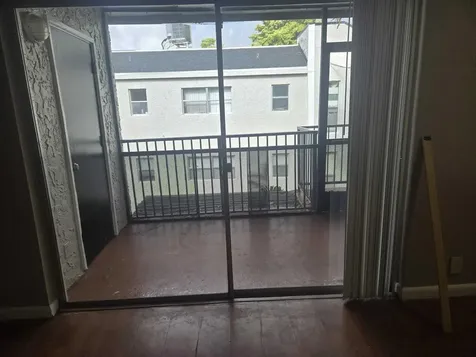 4451 Treehouse Lane Tamarac FL 33319
