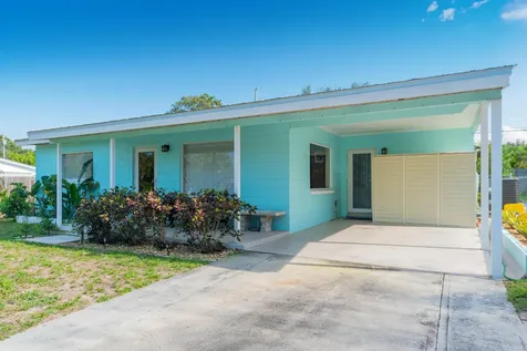 2574 NE Roberta Street Jensen Beach FL 34957