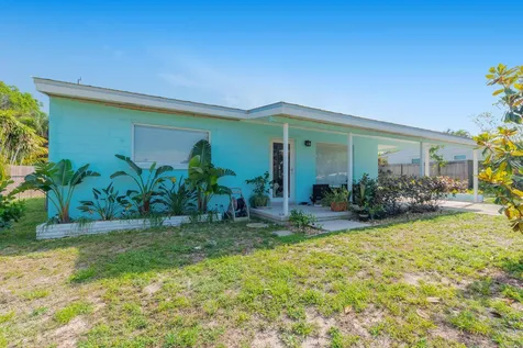 2574 NE Roberta Street Jensen Beach FL 34957