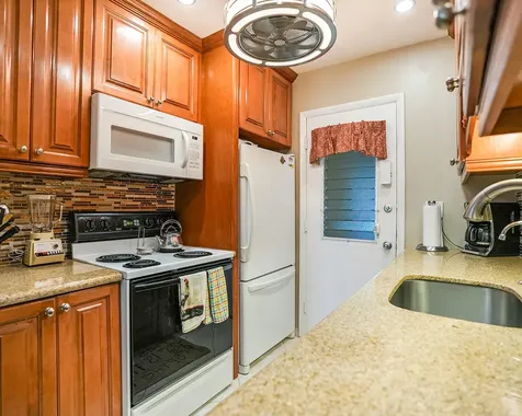 16801 NE 13th Avenue Miami FL 33162