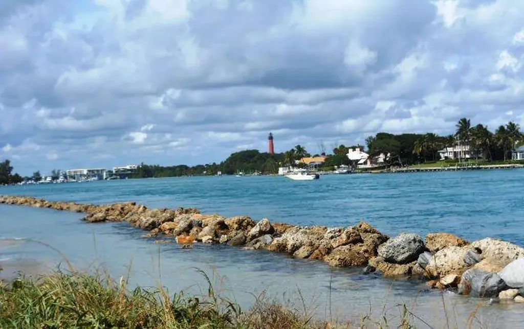 3443 S Caroline Street Jupiter FL 33458