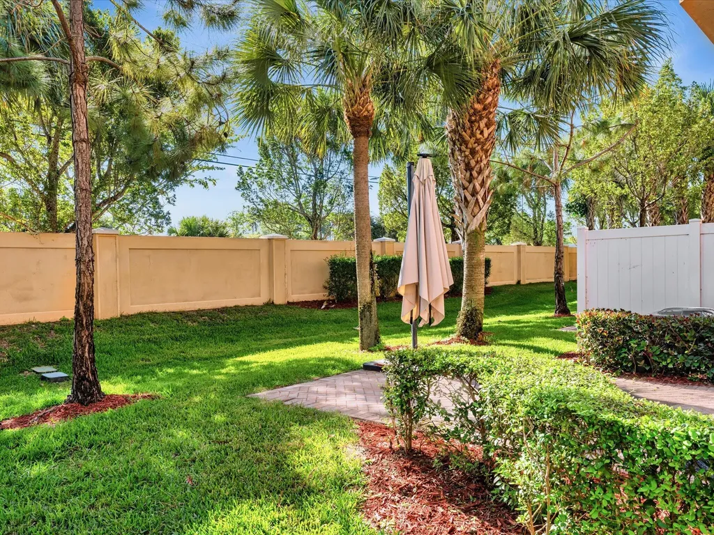 5823 Monterra Club Drive Lake Worth FL 33463