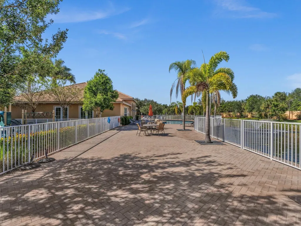 5823 Monterra Club Drive Lake Worth FL 33463