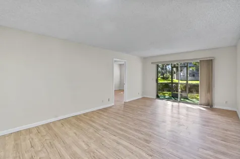 1251 SW 125th Avenue Pembroke Pines FL 33027