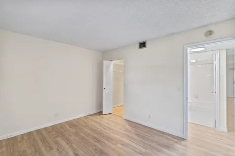 1251 SW 125th Avenue Pembroke Pines FL 33027