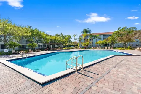 1251 SW 125th Avenue Pembroke Pines FL 33027
