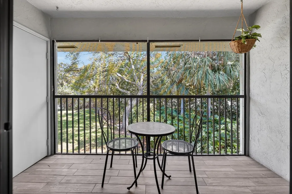 2301 Sabal Ridge Court Palm Beach Gardens FL 33418