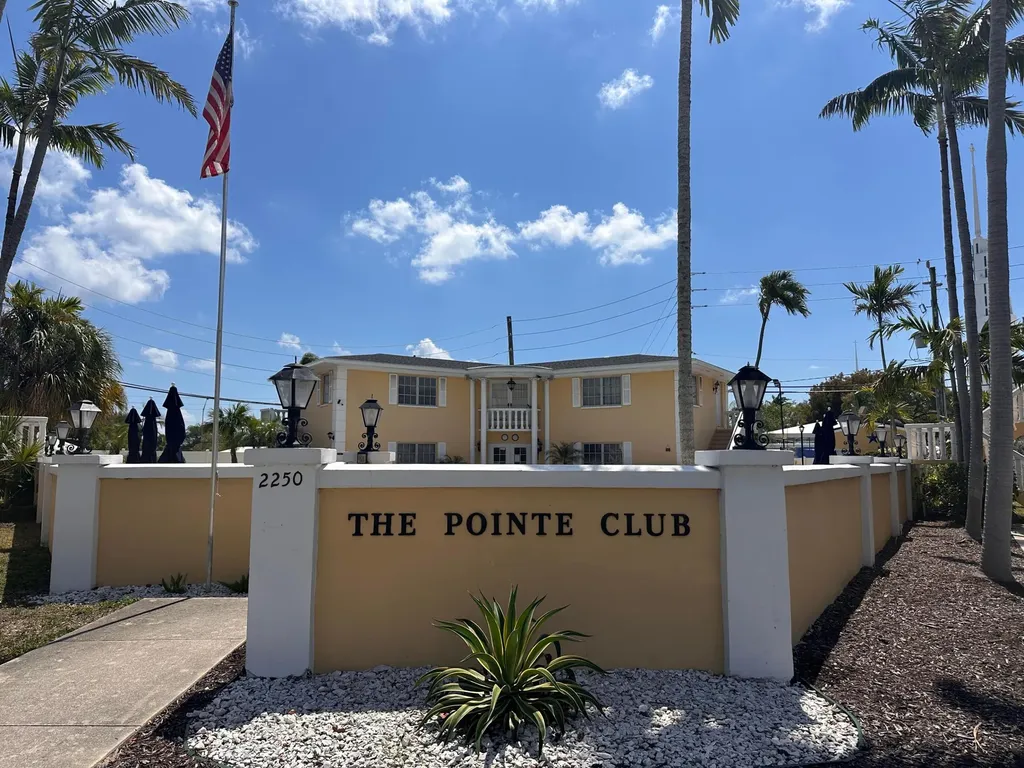 5800 NE 22nd Way Fort Lauderdale FL 33308